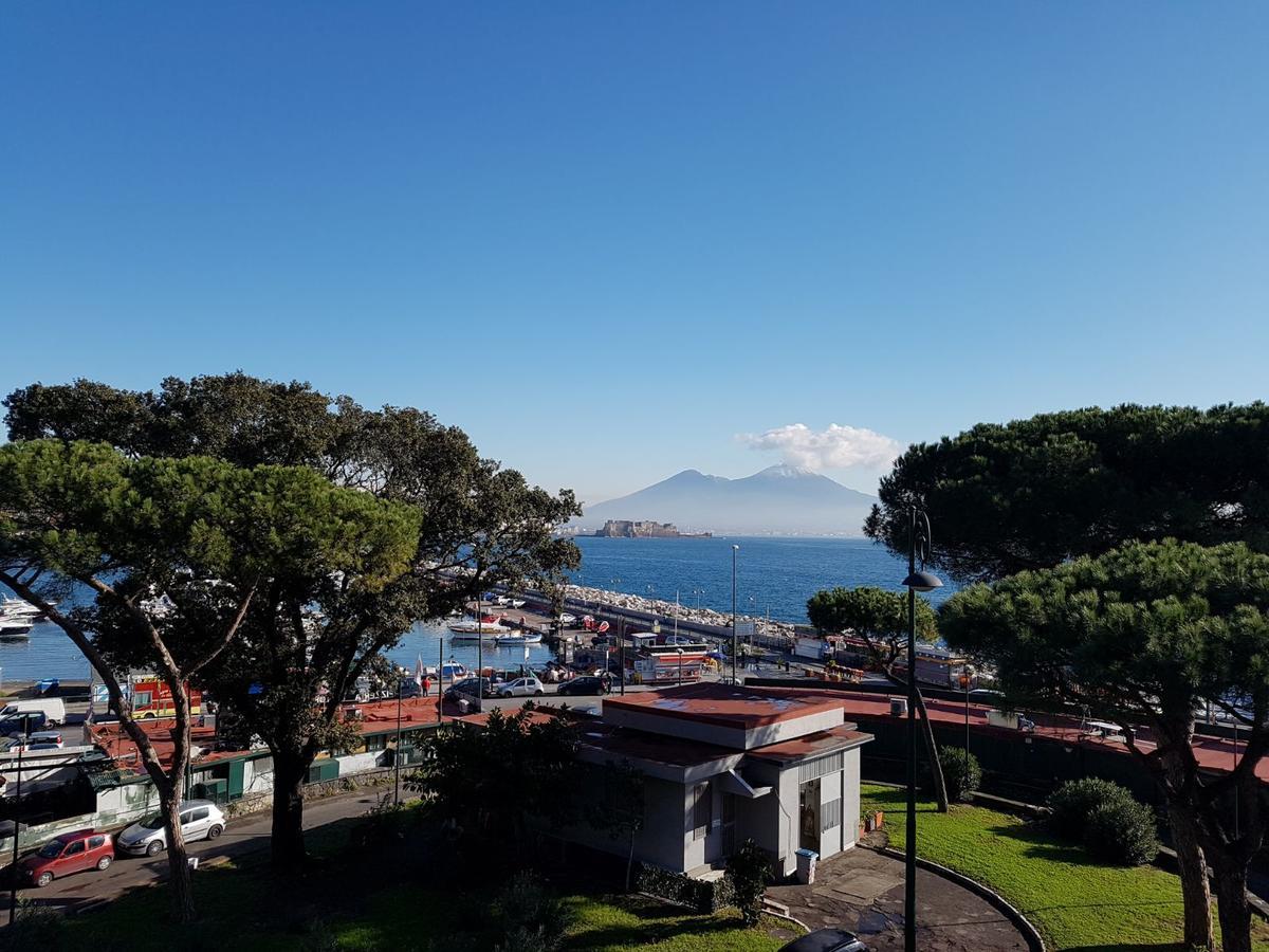 Napoli Lungomare Caracciolo Mon Amour エクステリア 写真