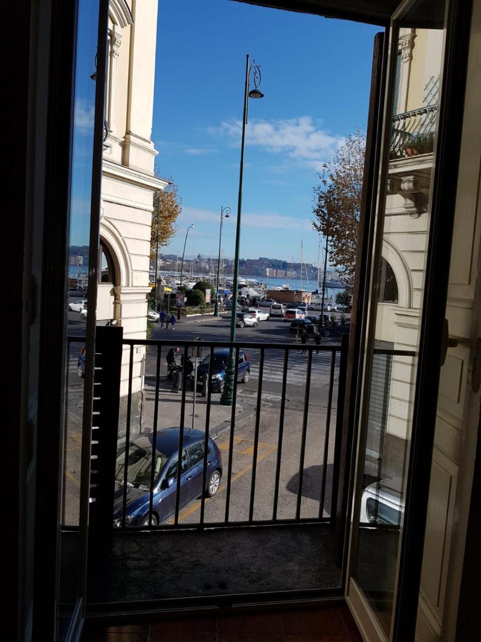 Napoli Lungomare Caracciolo Mon Amour エクステリア 写真